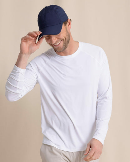 brrr°®-illiant Performance Long Sleeve Tee | Southern Tide Men
