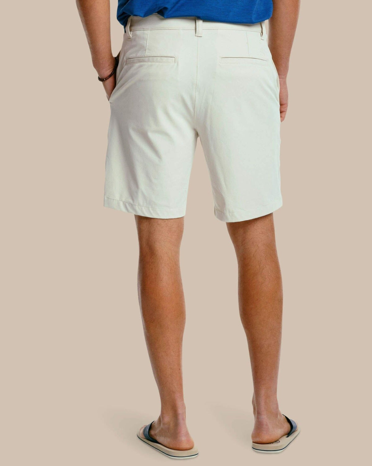 brrr°®-die 8 Inch Performance Golf Short - Stone | Southern Tide Men