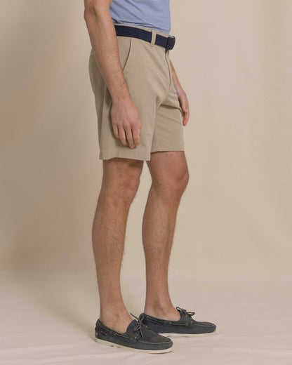 Birdie 8" Performance Short - Sandstone Khaki | Southern Tide Men