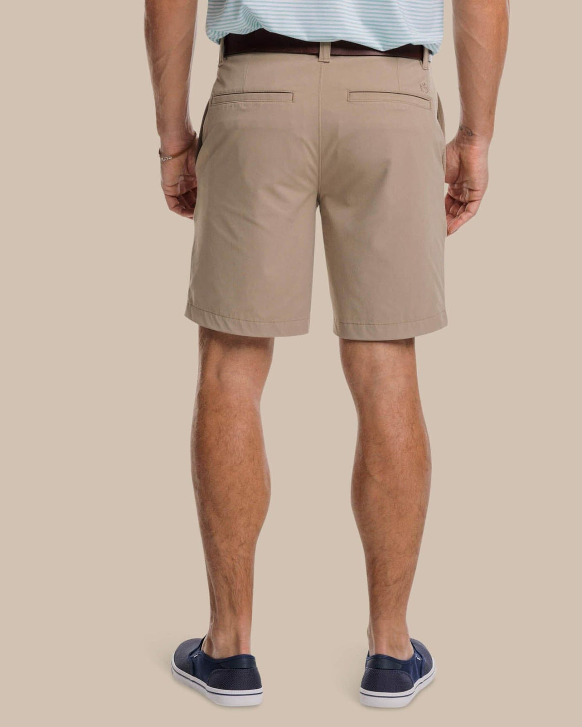 brrr°®-die 8 Inch Performance Golf Short - Khaki | Southern Tide Men