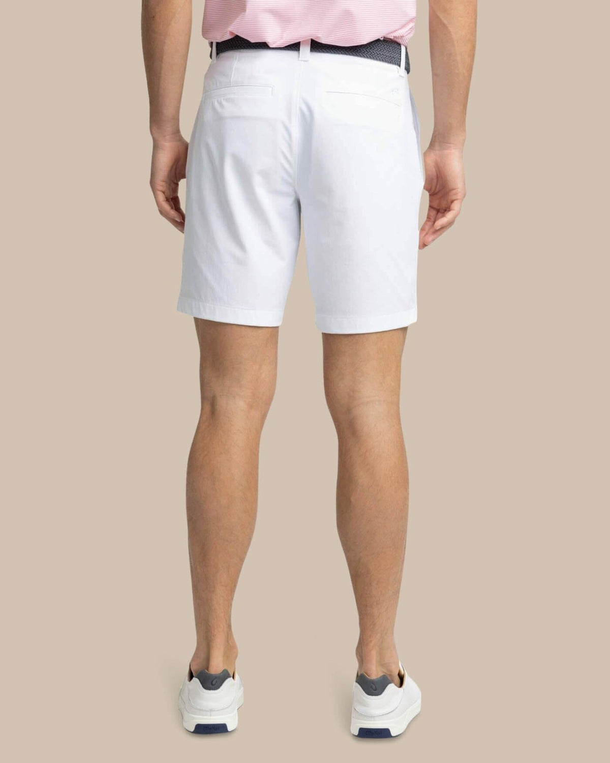 brrr°®-die 8 Inch Performance Golf Short - White | Southern Tide Men