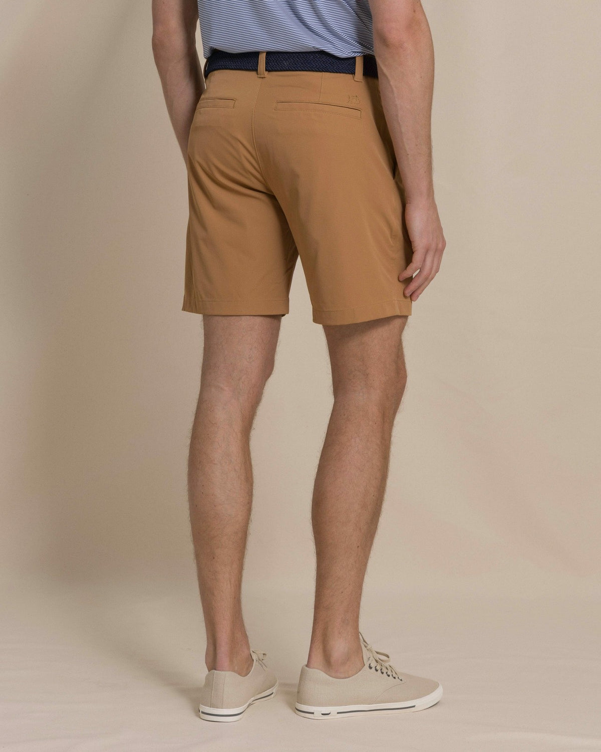 brrr°®-die 8" Performance Short - Hazelnut Khaki | Southern Tide Men