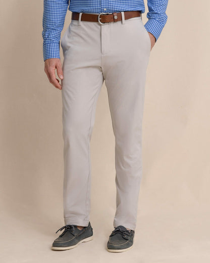 Jack Performance Pant - Light Khaki | Southern Tide Men