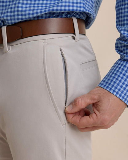 Jack Performance Pant - Light Khaki | Southern Tide Men