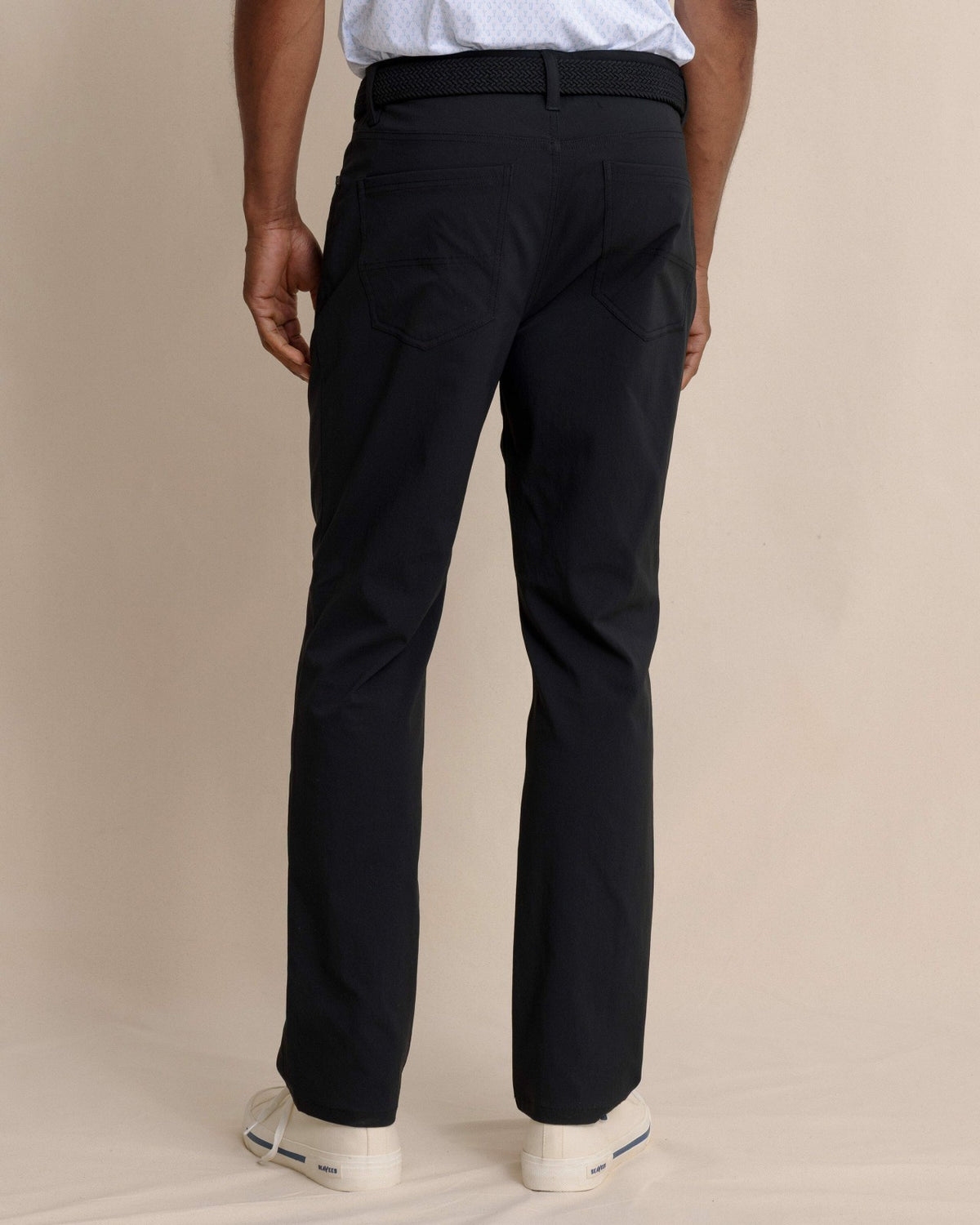 Intercoastal Performance Pant - Caviar Black | Southern Tide Men