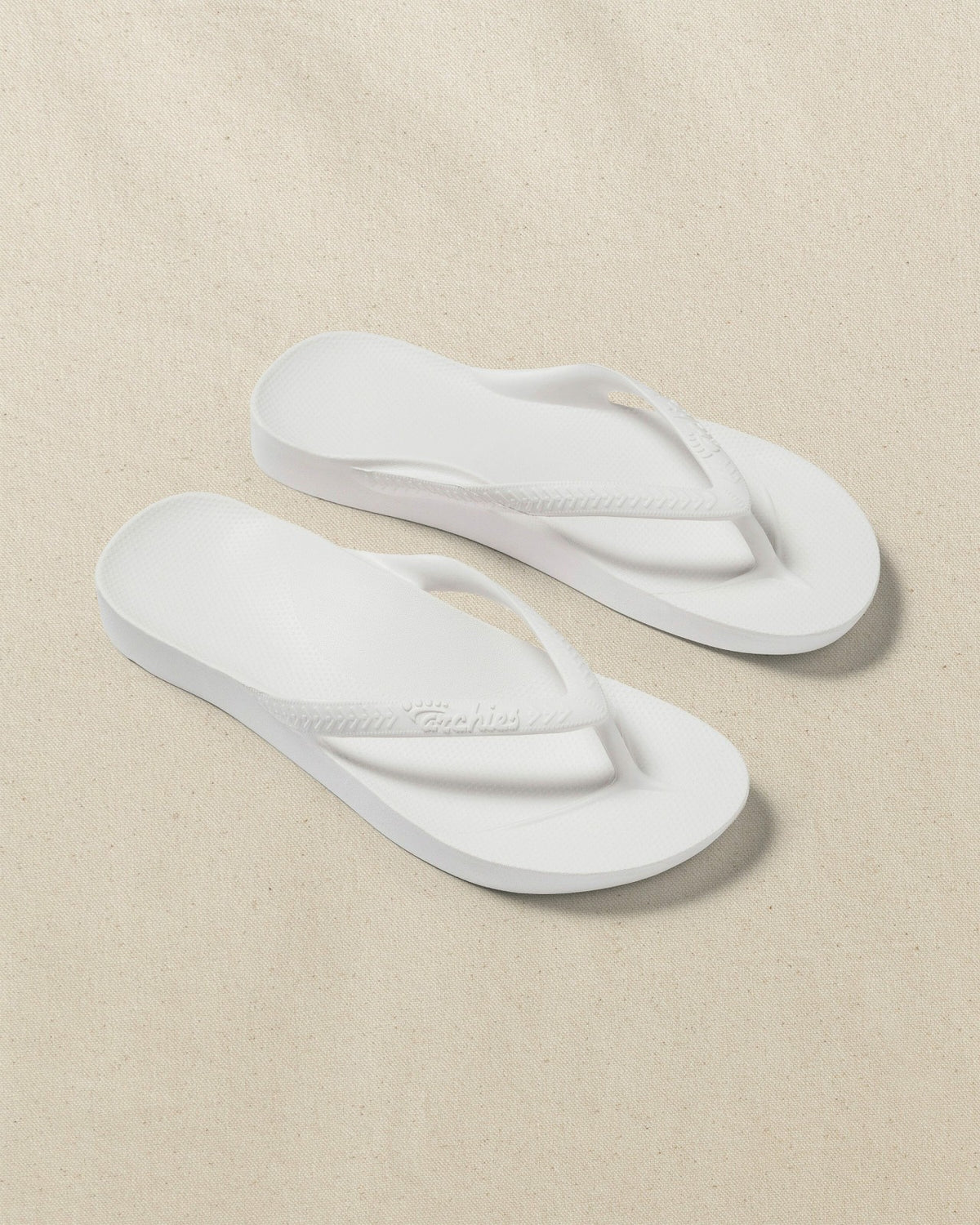 Archies Classic White Arch Support Flip Flop | Southern Tide Men|Women|Home