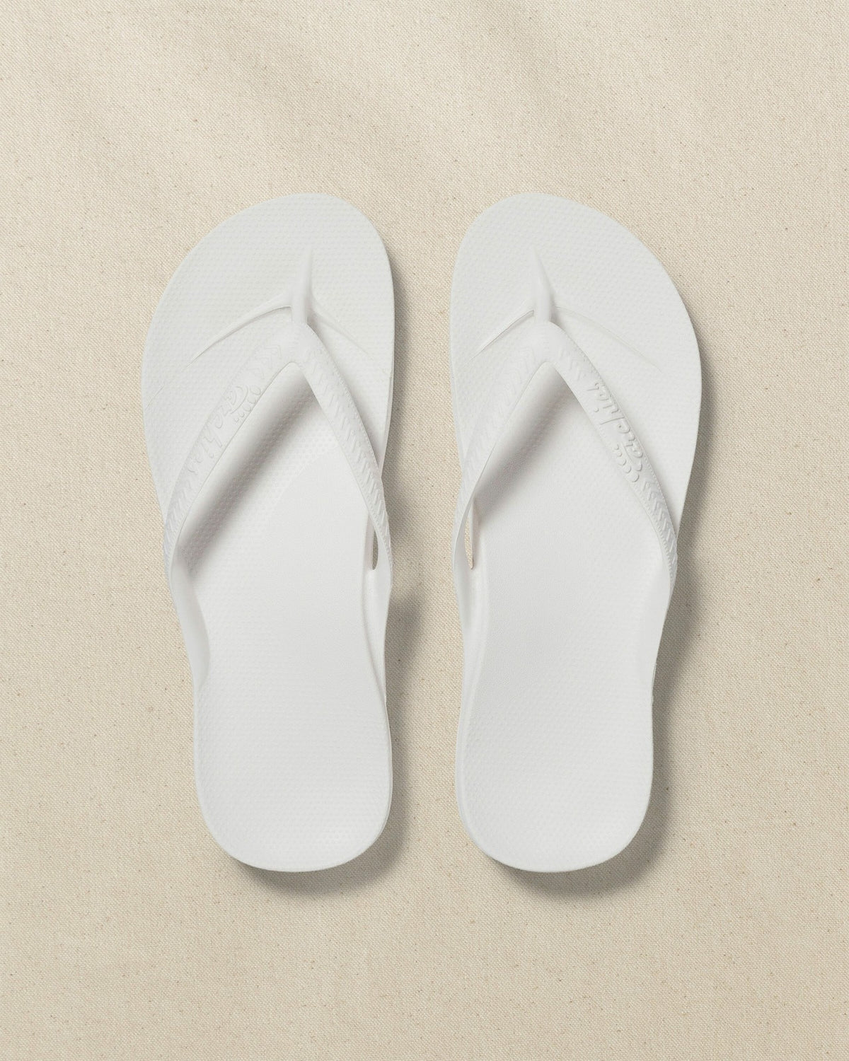 Archies Classic White Arch Support Flip Flop | Southern Tide Men|Women|Home