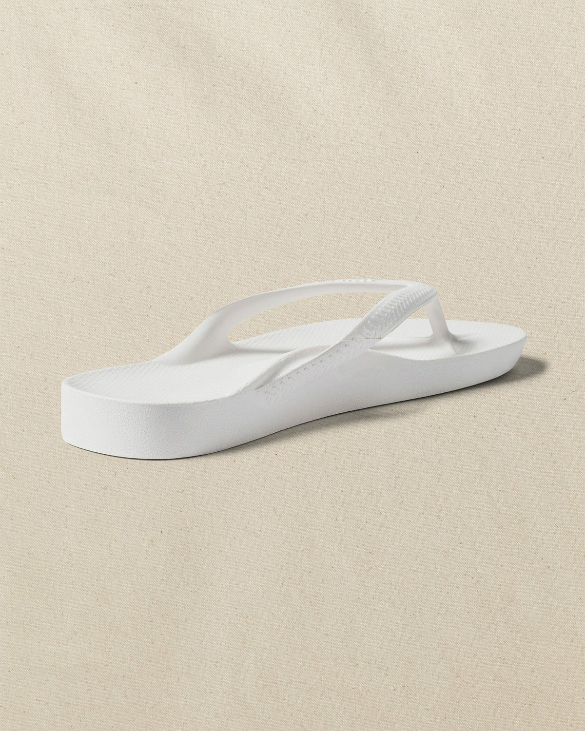 Archies Classic White Arch Support Flip Flop | Southern Tide Men|Women|Home