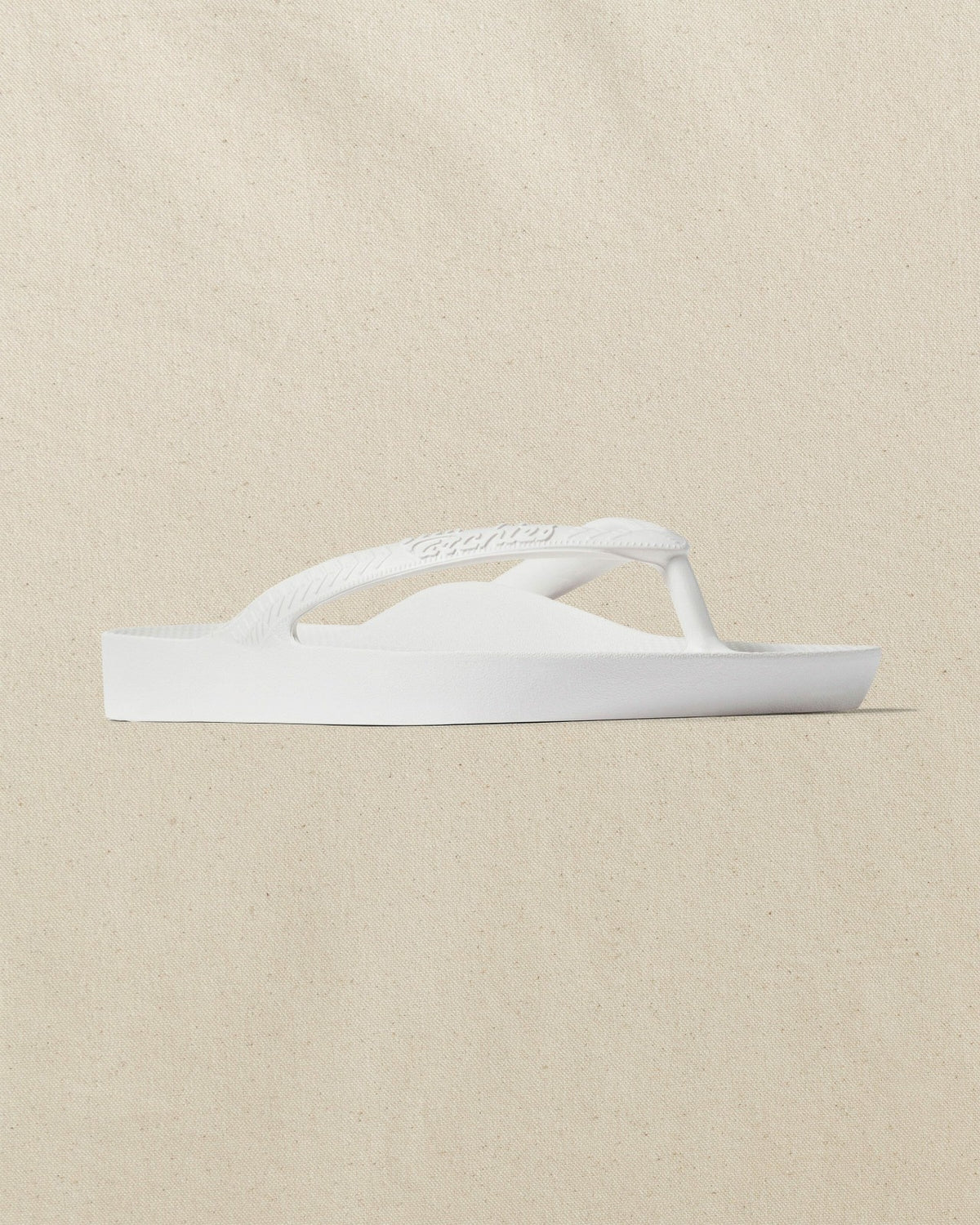 Archies Classic White Arch Support Flip Flop | Southern Tide Men|Women|Home