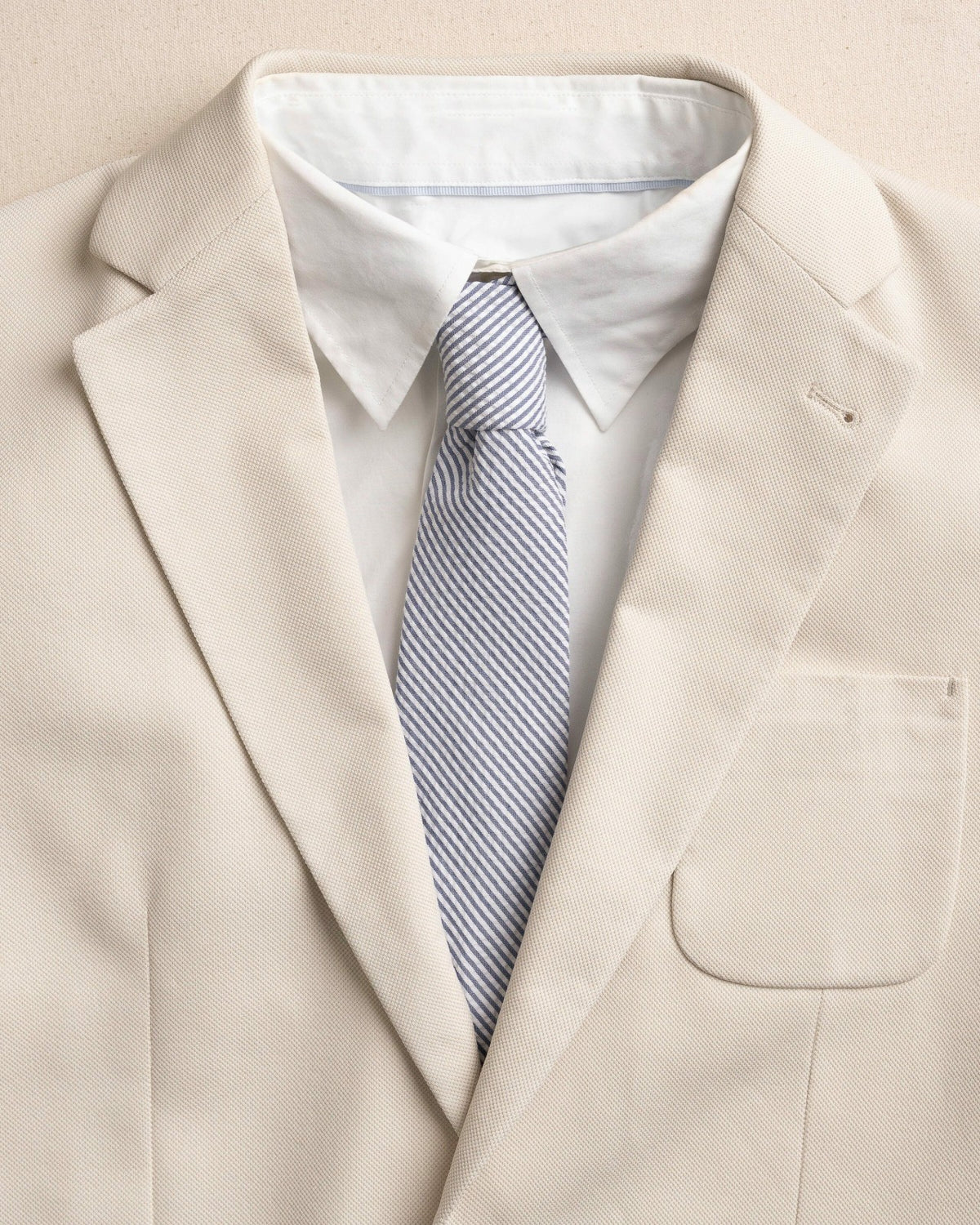 High Cotton Blue and White Seersucker Necktie | Southern Tide Men