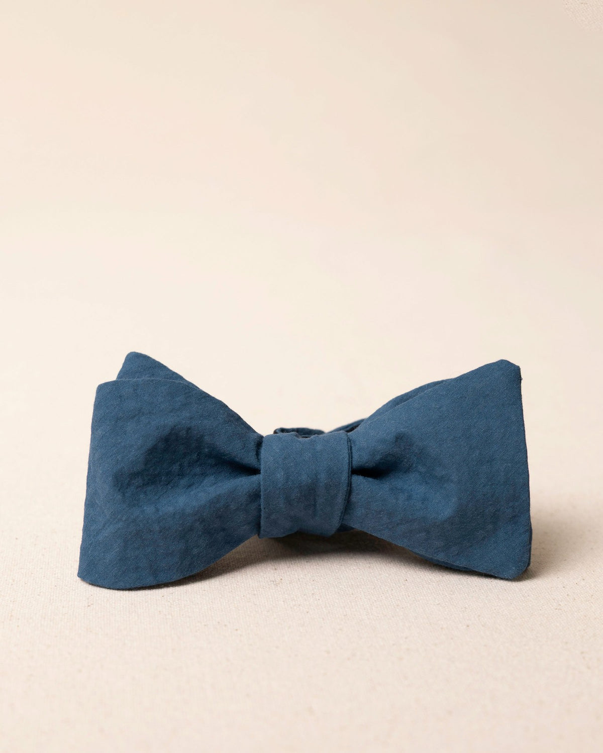 High Cotton Nautical Blue Seersucker Bow Tie | Southern Tide Men