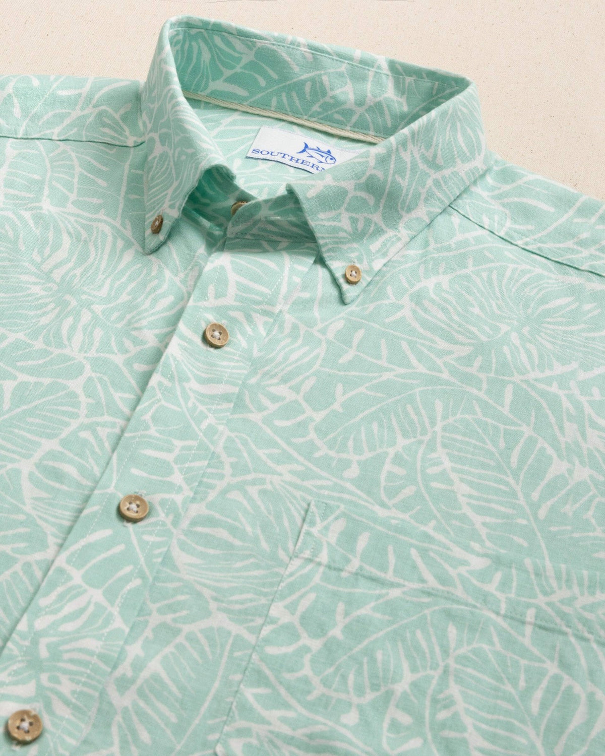 Beach Palms Linen Rayon Short Sleeve Sport Shirt | Southern Tide Men|Sale