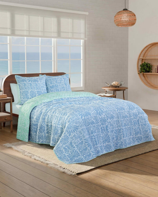 Eldora Reversible Quilt | Southern Tide Home