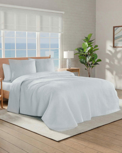 Tideline Coverlet Quilt | Southern Tide Home