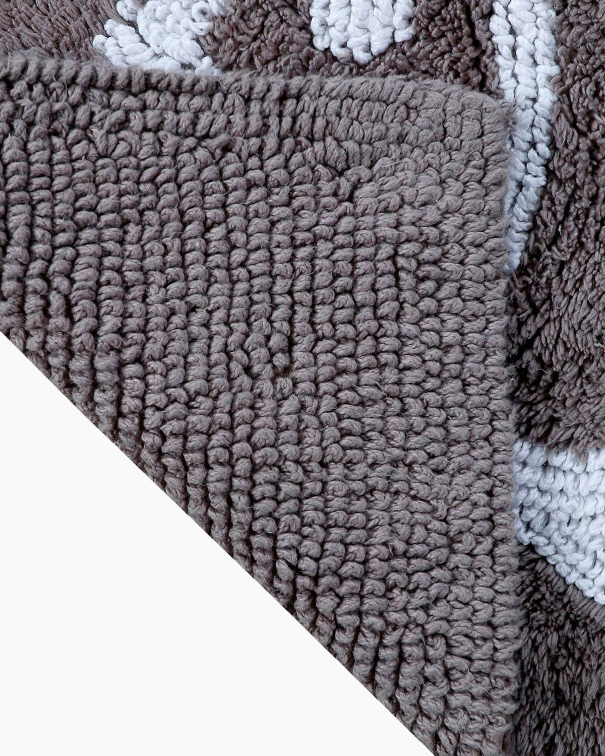 Reversible Skipjack Bath Rug - 17”W x 24”L – Southern Tide | Southern Tide Home