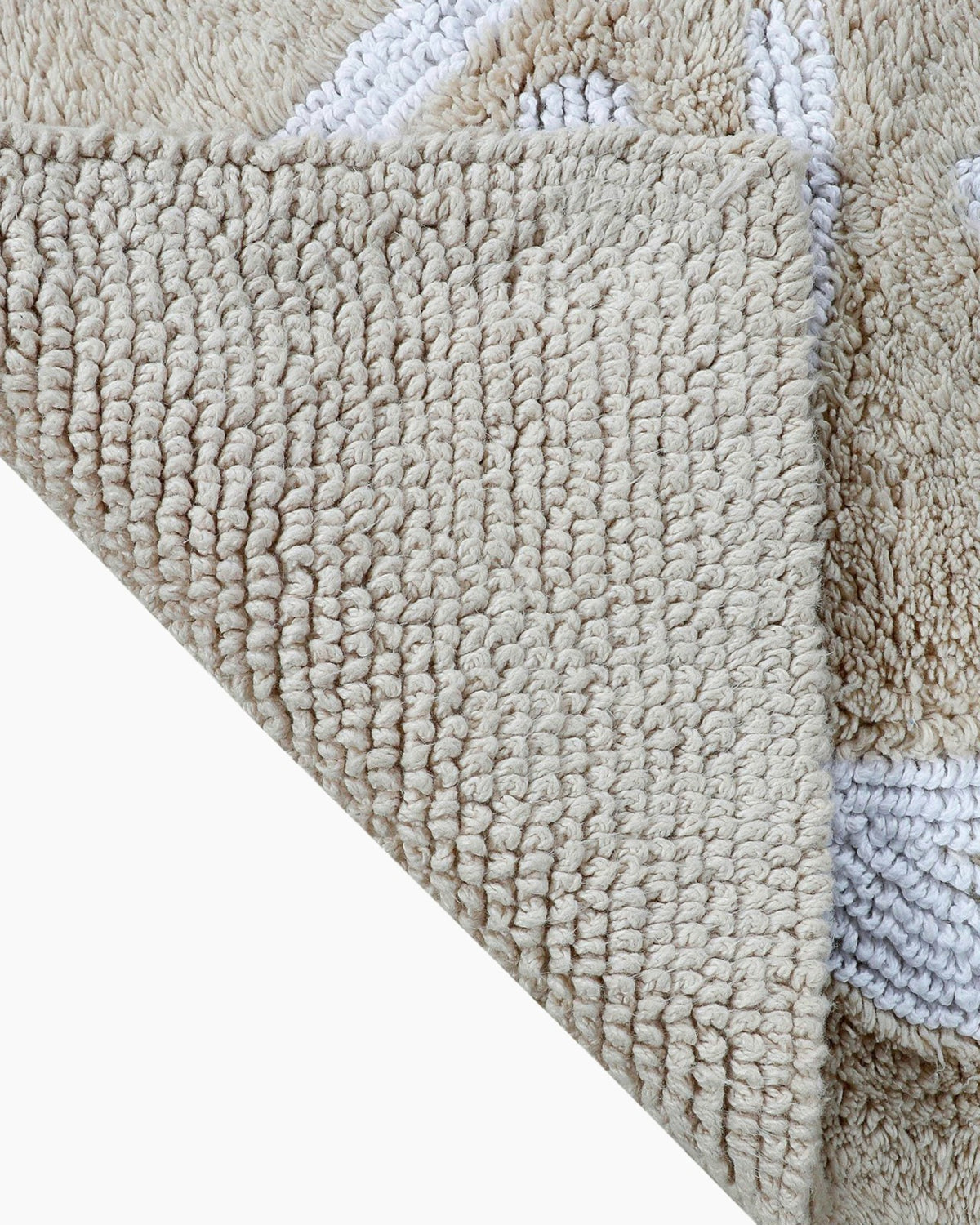 Reversible Skipjack Bath Rug - 17”W x 24”L – Southern Tide | Southern Tide Home