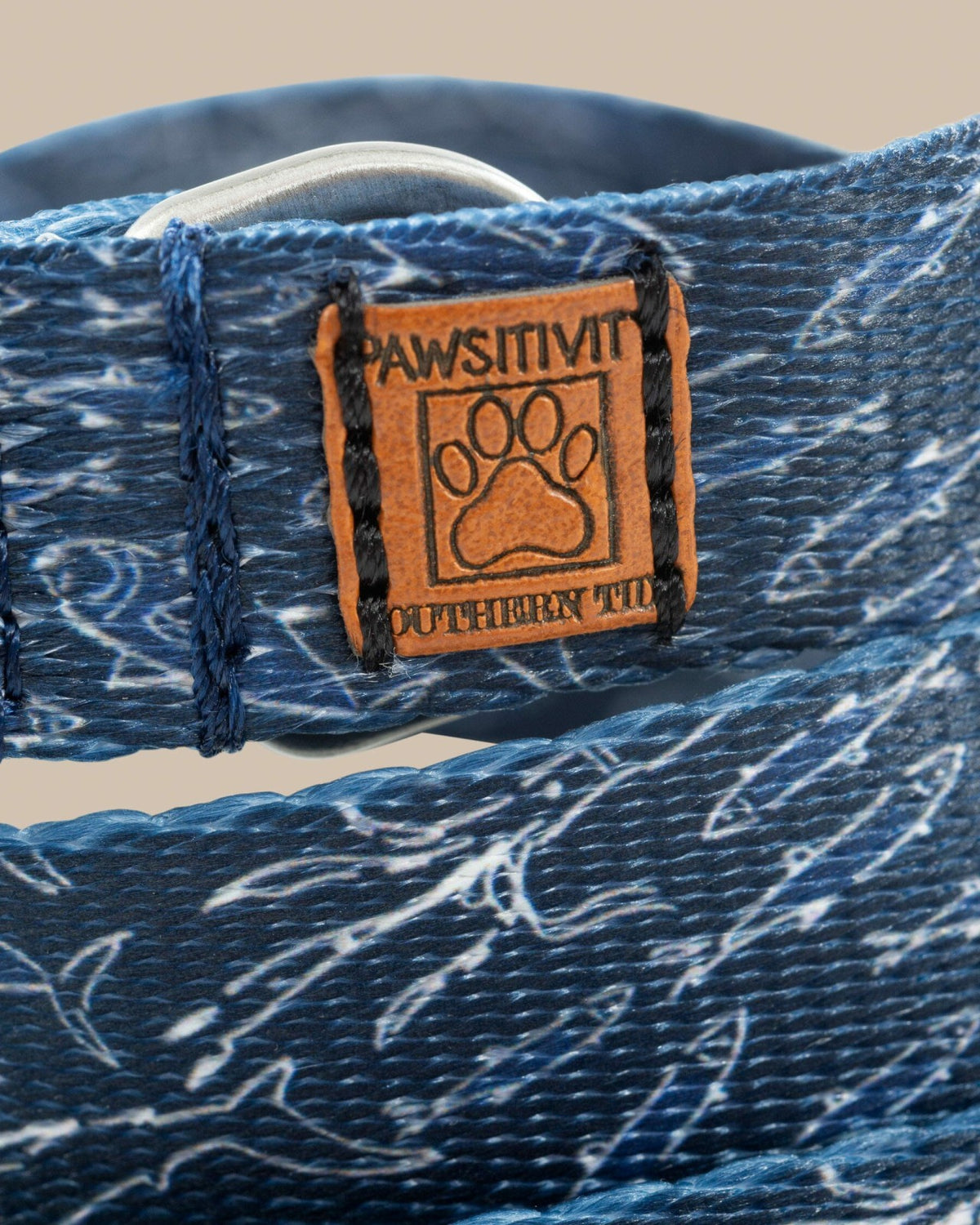 ST x Pawsitivity Schooling Fish Dog Leash | Southern Tide Home